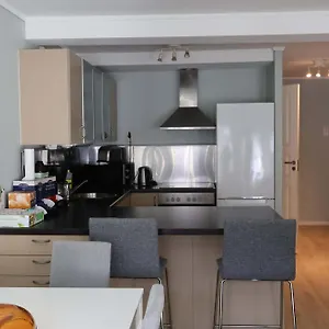 dinbnb-apartments-3-bedrooms.hotelsinbergen.net/
